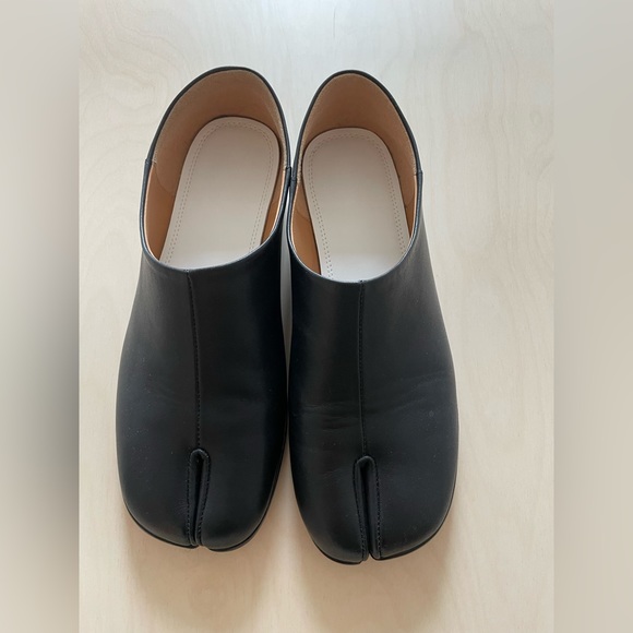 Leather Tabi shoes - Picture 2 of 4